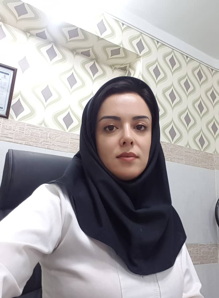 یک زن با چند کسوت؛ دندانپزشک، شاعر، حقوقدان و خلبان